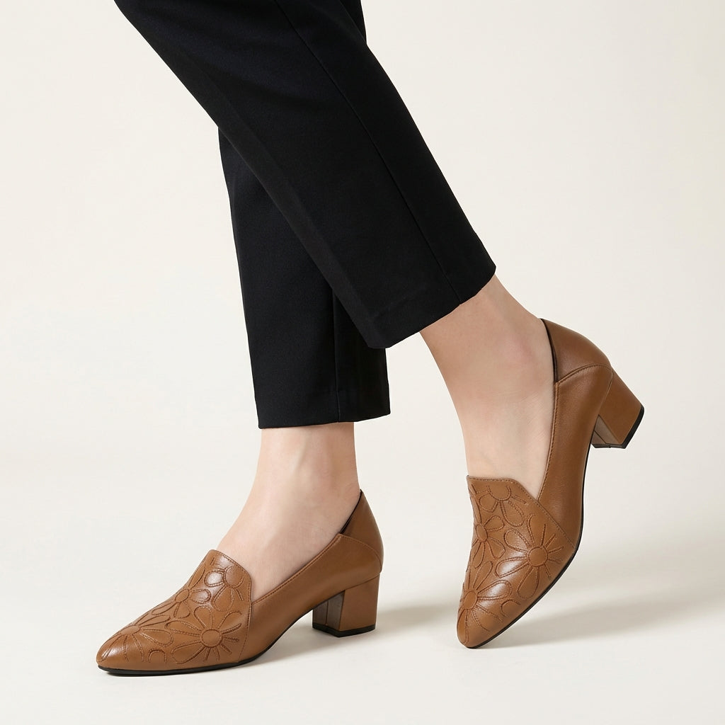 Sonya | Escarpins Brodés en Cuir Souple